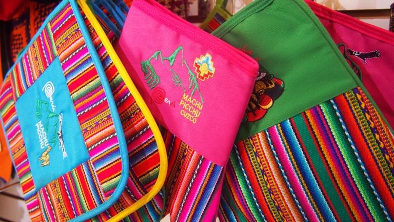 app/85de3420-216a-41f0-ad1e-f7d3954a444a/giftMain/1c801a16-46cc-4910-83d1-92d71af8e2d6.jpg